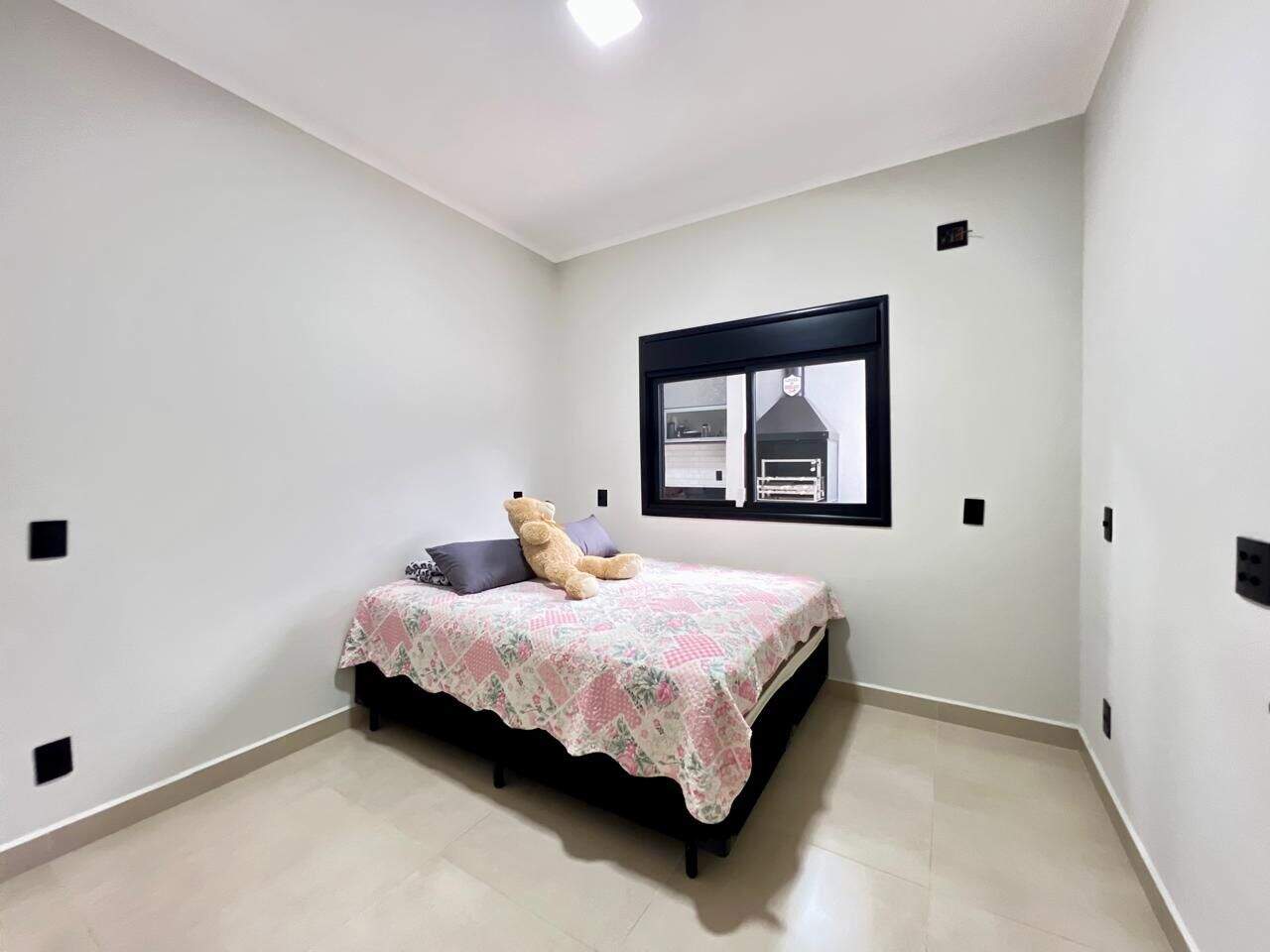 Casa à venda no Jardim Monte Carlo: 