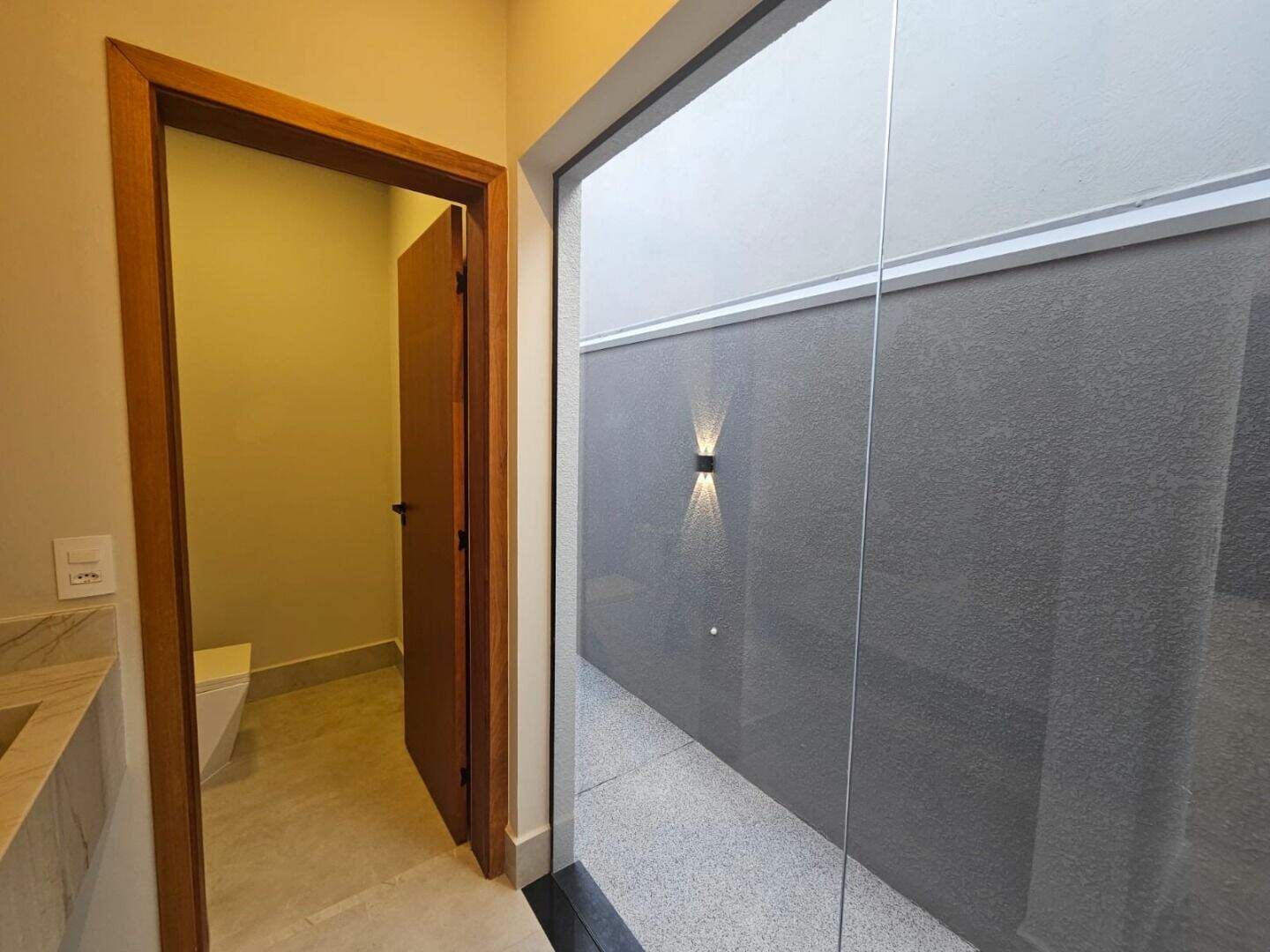 Sobrado à venda no Residencial Evidências: 