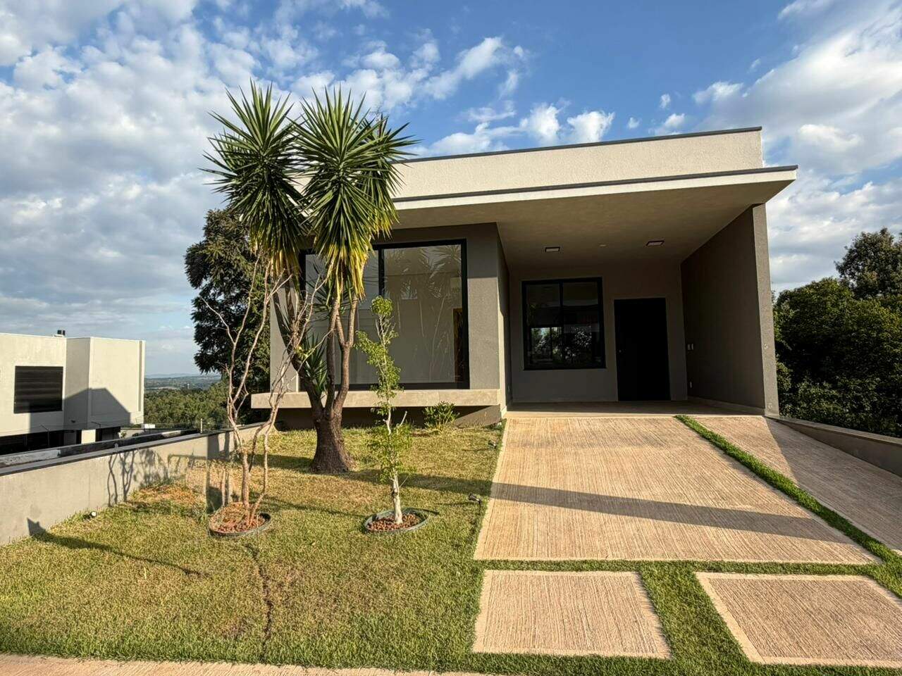 Casa à venda no Loteamento Park Gran Reserve: 