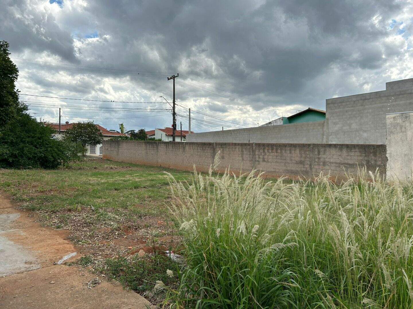 Terreno à venda no Jardim Regina: 