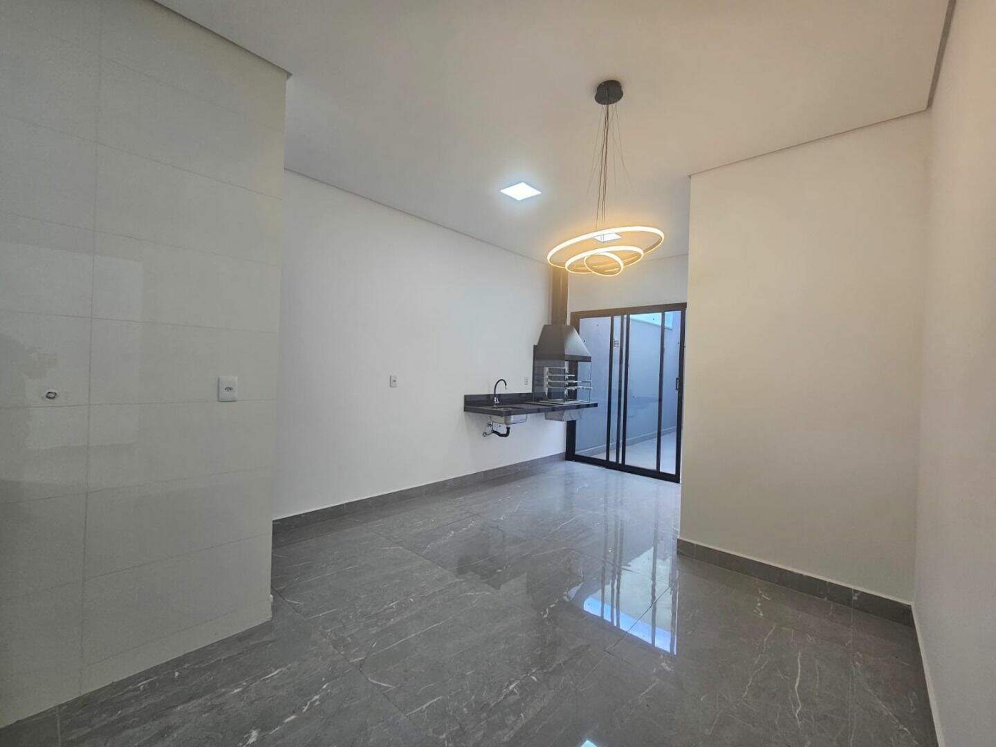 Casa à venda no Jardim Veneza: 