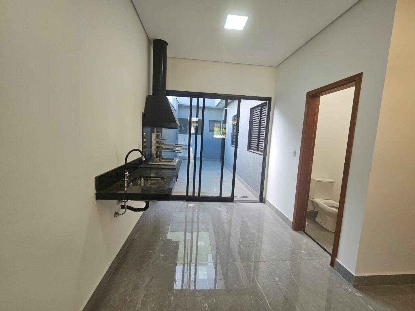 Casa à venda no Jardim Veneza: 