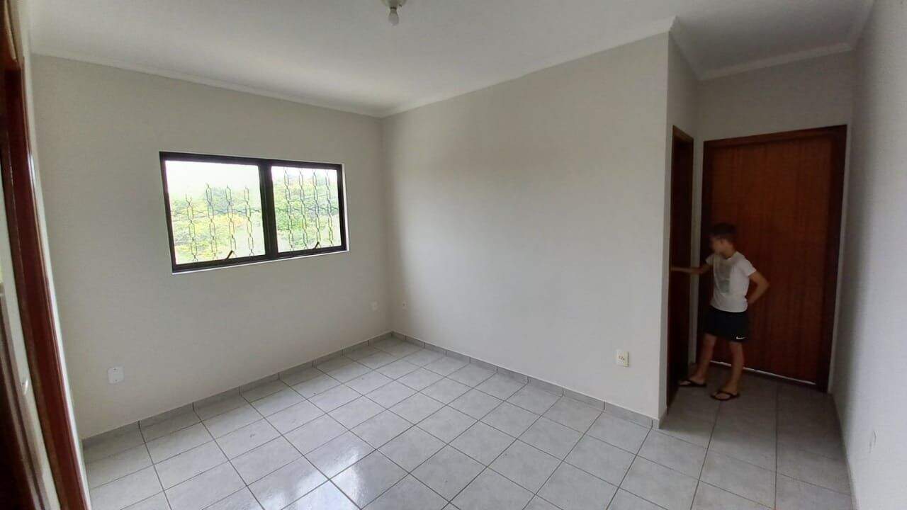 Salão para aluguel no Jardim Regente: 