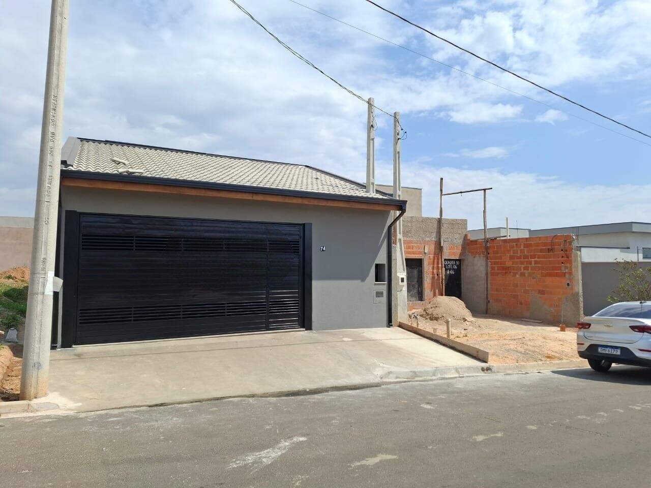 Casa à venda no Parque Barnabé: 