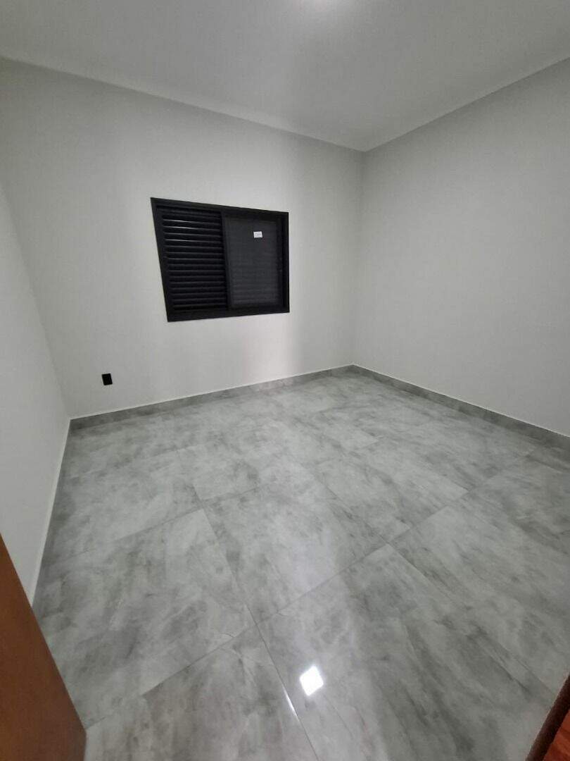 Casa à venda no Parque Barnabé: 