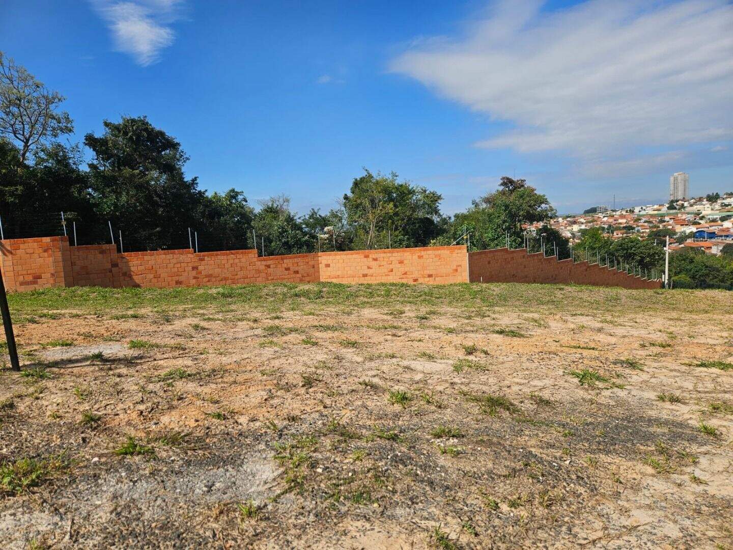 Terreno à venda no Jardim Regente: 