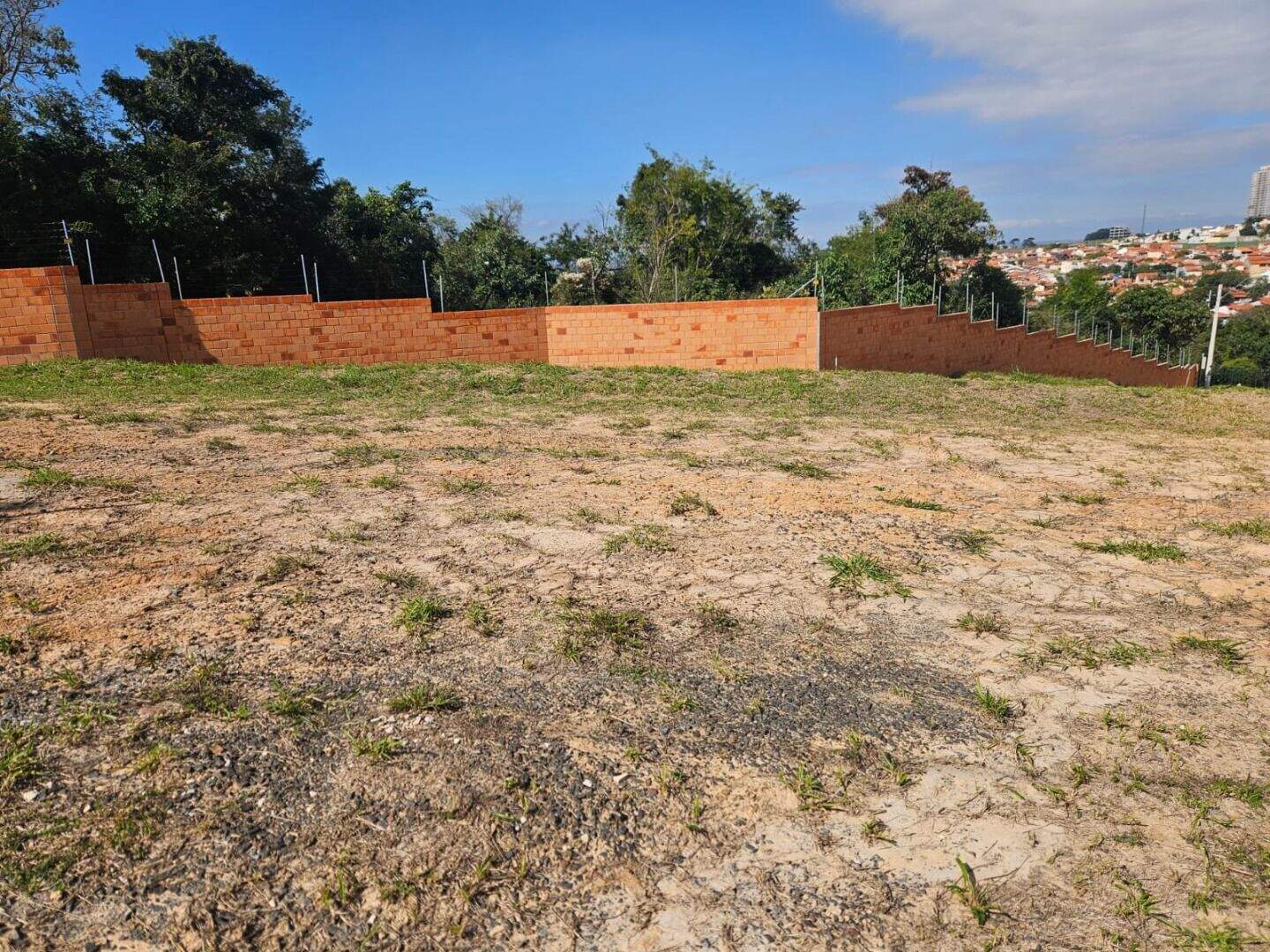 Terreno à venda no Jardim Regente: 