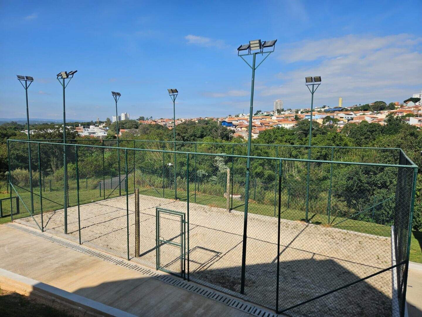 Terreno à venda no Jardim Regente: 