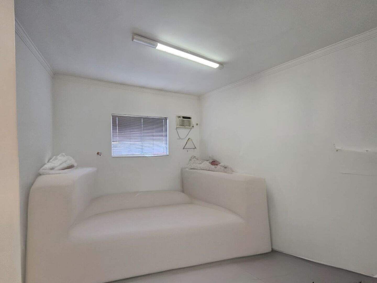 Sala para aluguel no Jardim Pau Preto: 