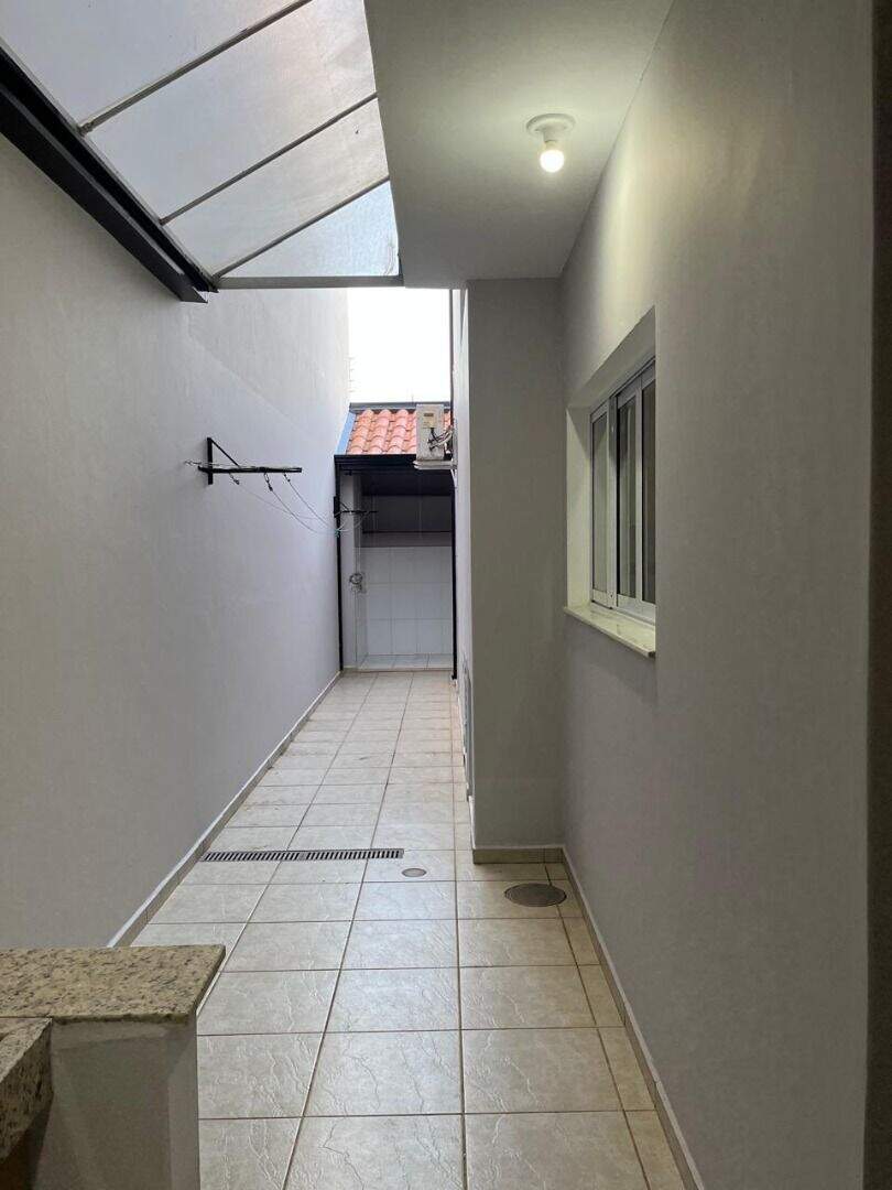 Sobrado para aluguel no Jardim Pau Preto: 