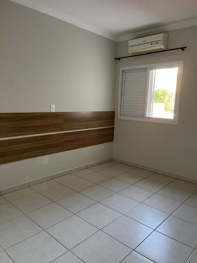 Sobrado para aluguel no Jardim Pau Preto: 