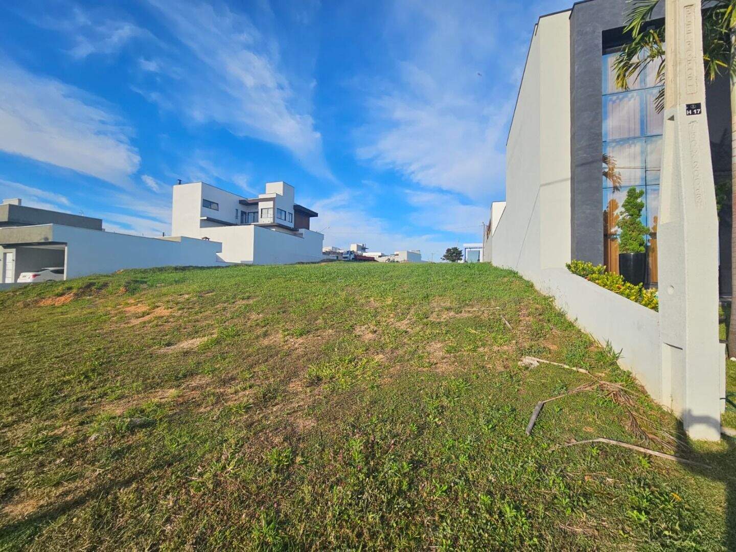 Terreno à venda no Residencial Laguna: 