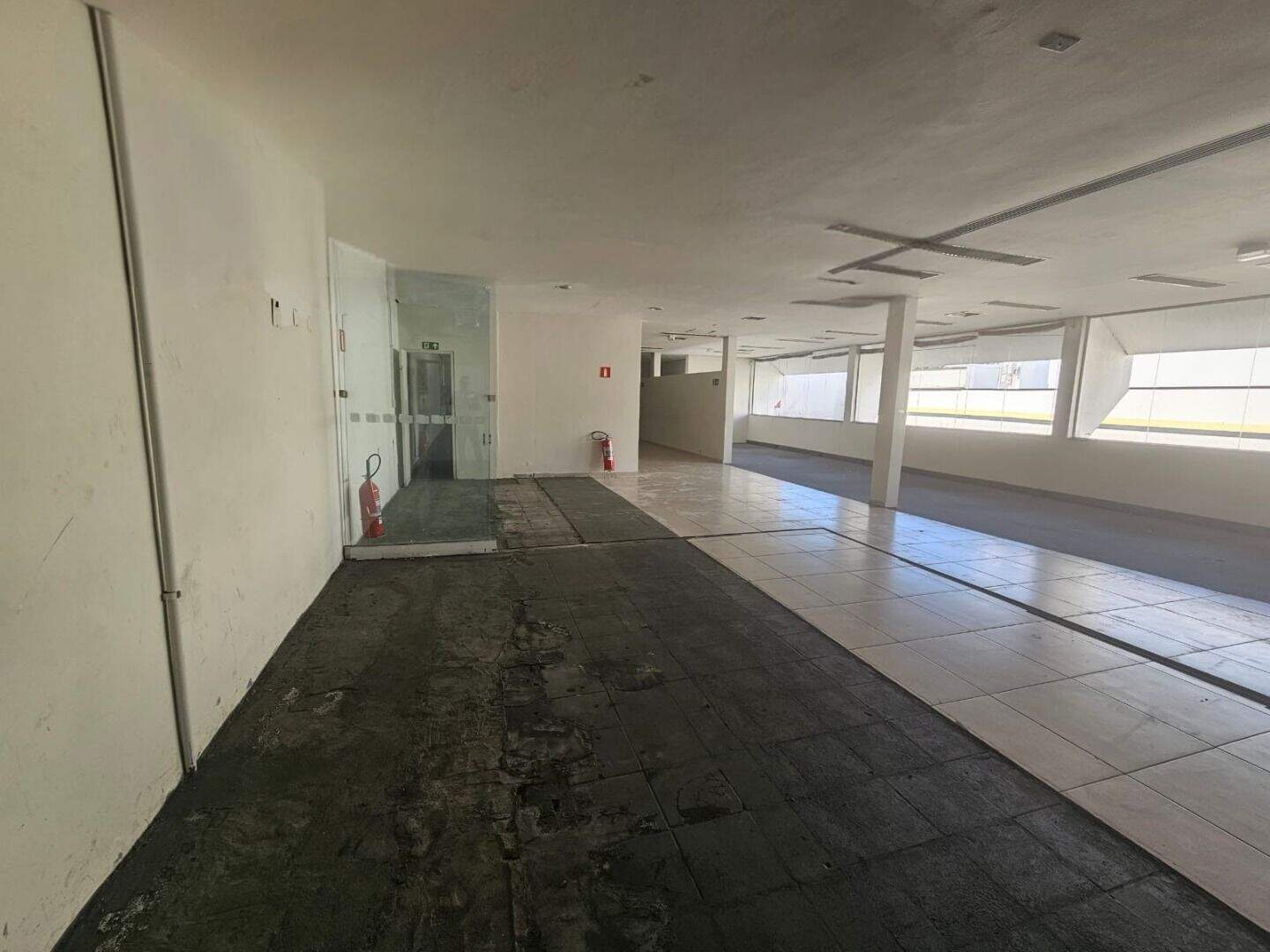 Salão à venda no Vila Vitória II: 