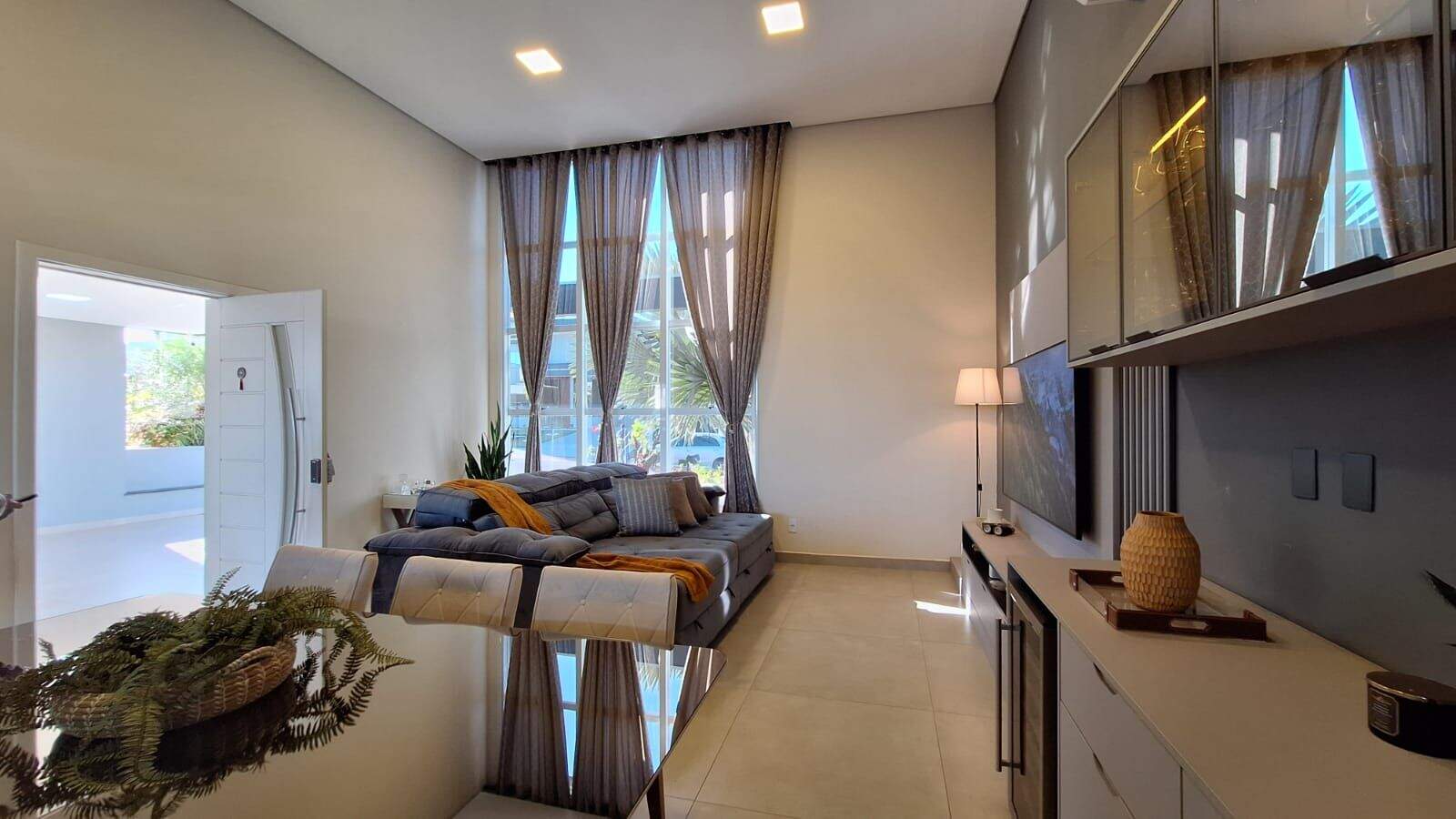 Casa à venda no Jardim Esplanada: 
