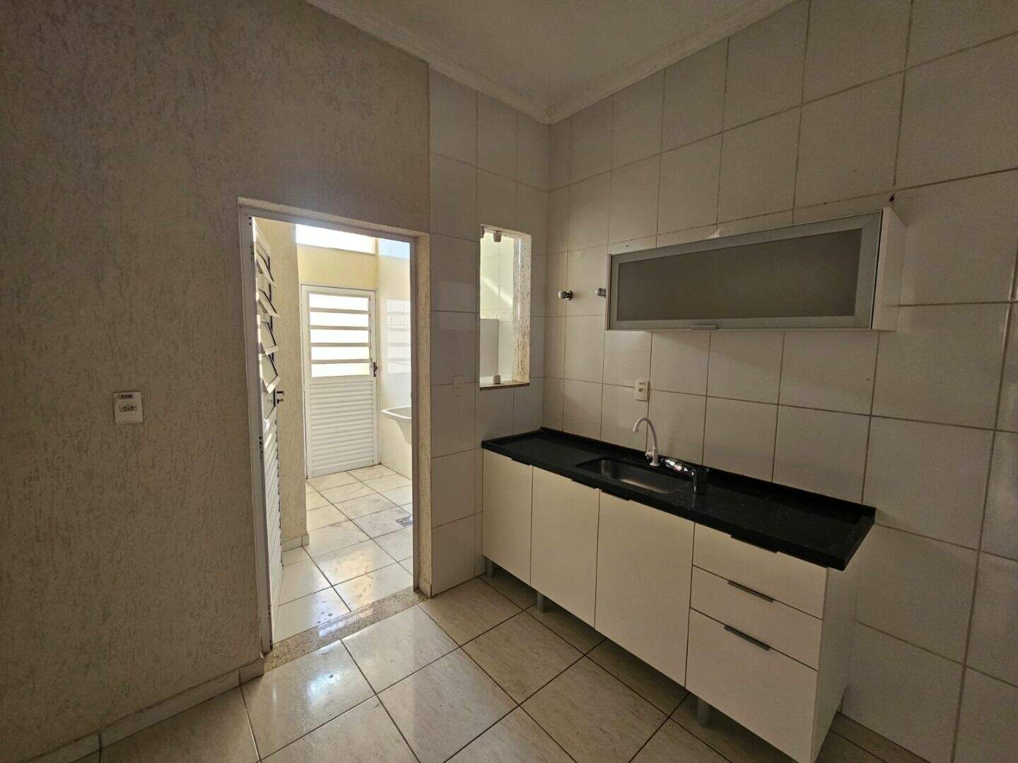 Casa para aluguel no Lauro Bueno de Camargo: 