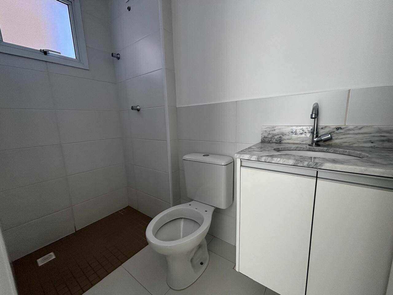 Apartamento para aluguel no Jardim Santiago: 