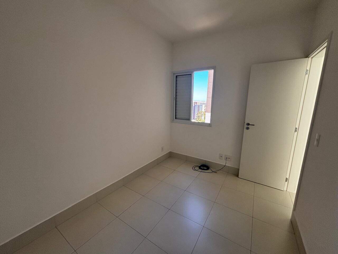 Apartamento para aluguel no Jardim Santiago: 