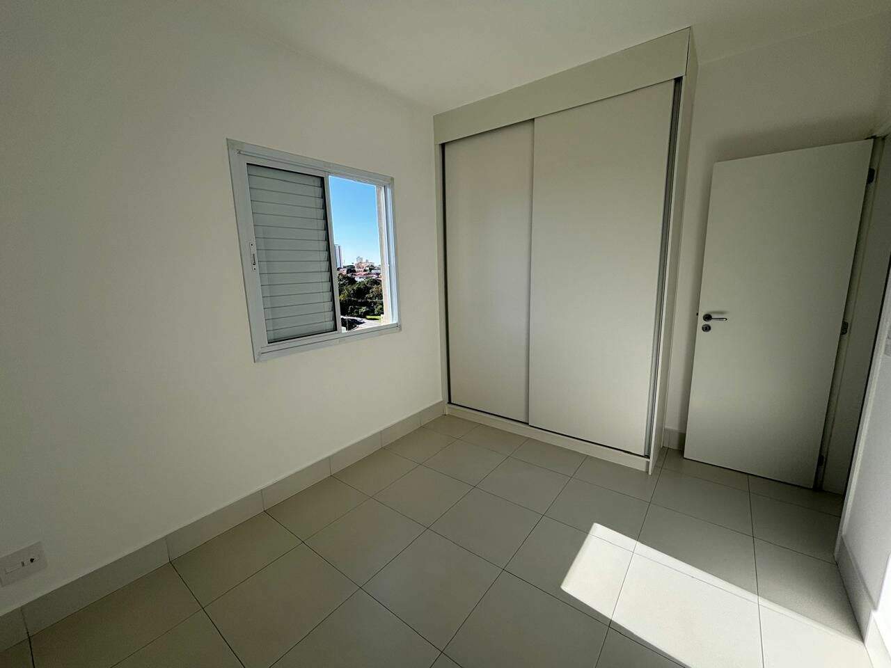 Apartamento para aluguel no Jardim Santiago: 