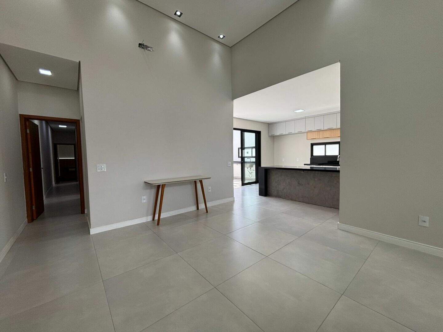 Casa para aluguel no Jardins di Roma: 