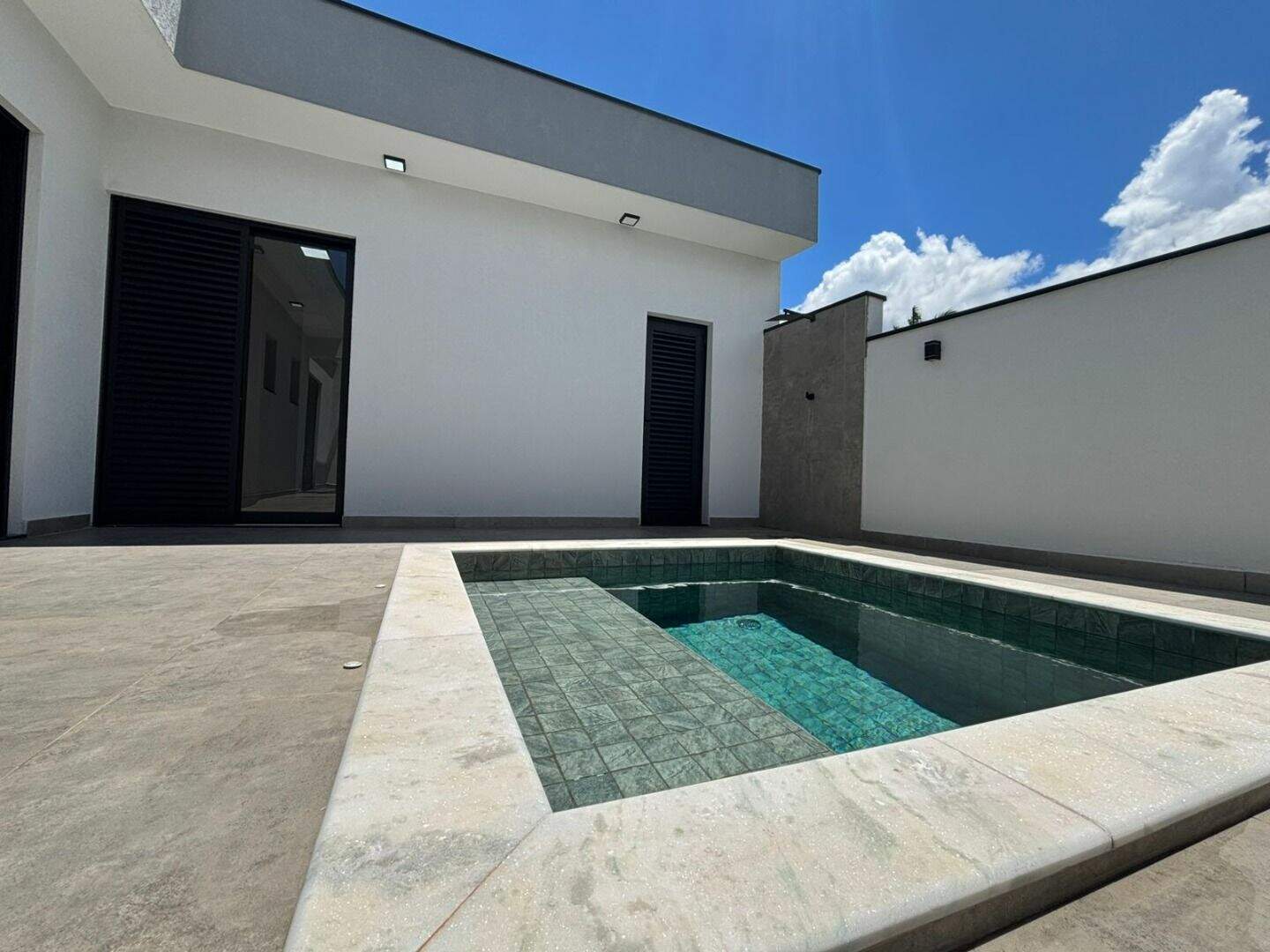 Casa para aluguel no Jardins di Roma: 