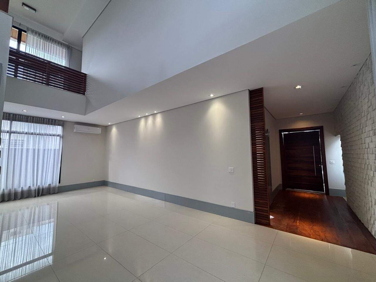 Casa para aluguel no Jardim Maison du Parc: 