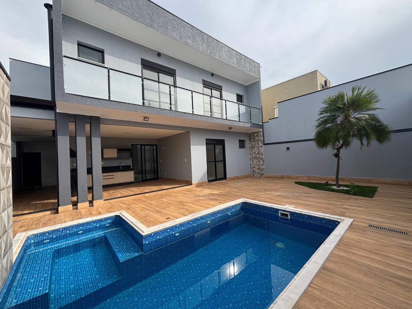 Casa para aluguel no Jardim Esplanada: 