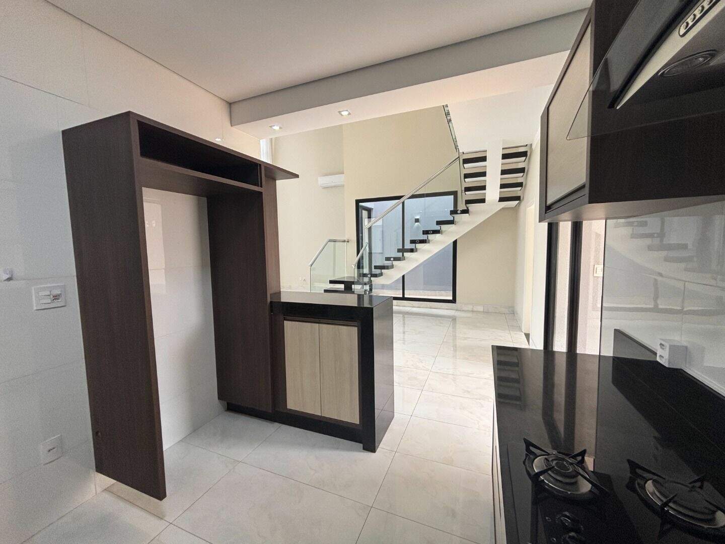 Casa para aluguel no Jardim Esplanada: 