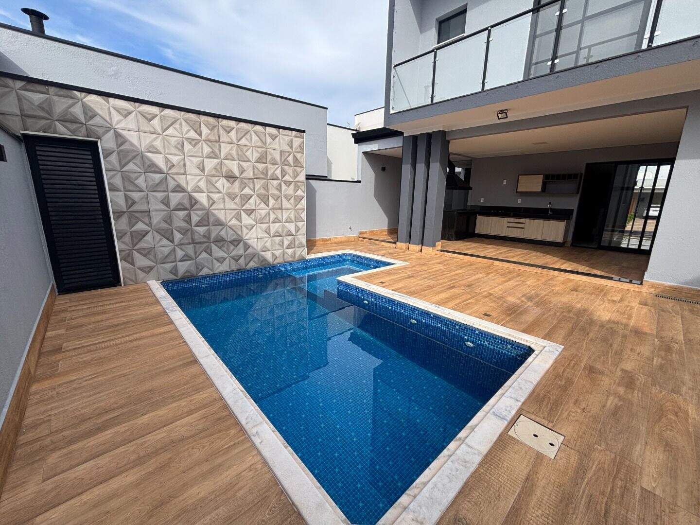 Casa para aluguel no Jardim Esplanada: 