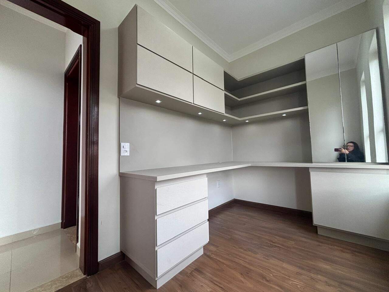 Casa para aluguel no Vila Inglesa: 