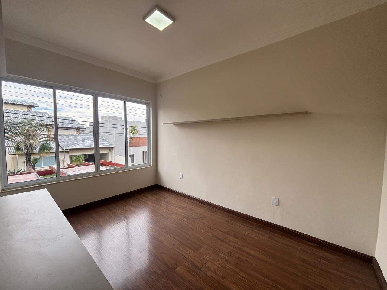 Casa para aluguel no Vila Inglesa: 