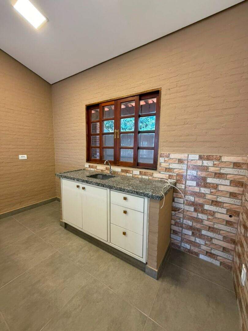 Casa para aluguel no Condomínio Monte Belo: 