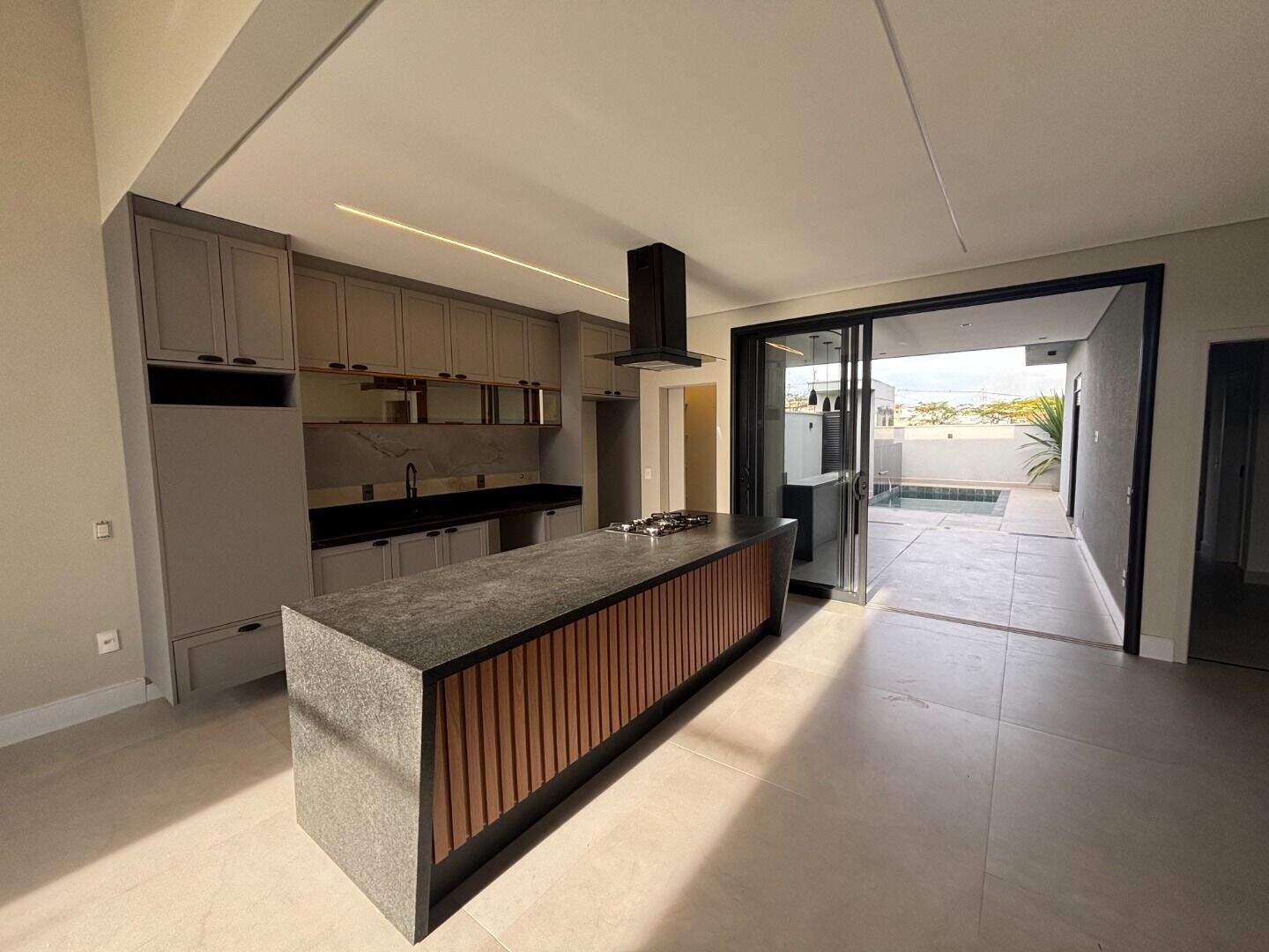 Casa à venda no Vila Inglesa: 