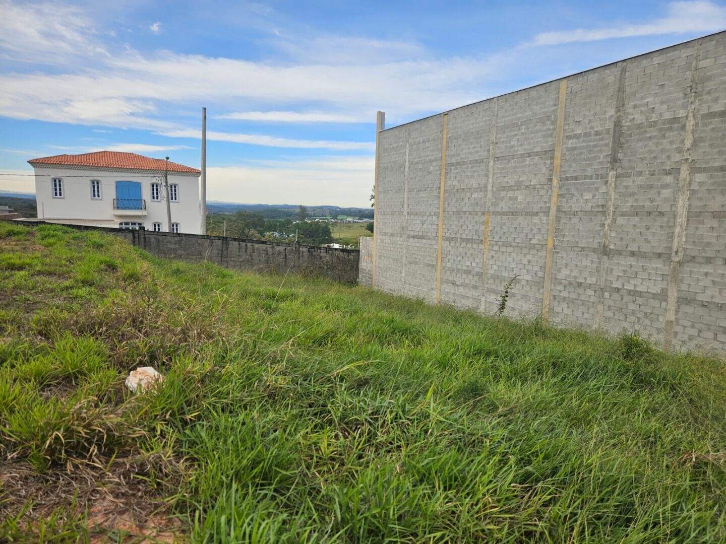 Terreno à venda no Loteamento Comercial Monte Castelo,: 