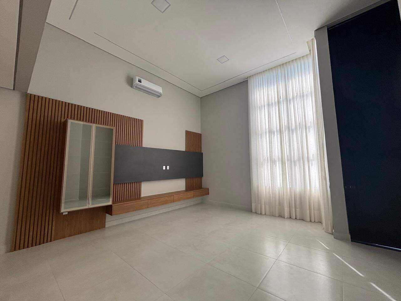 Casa à venda no Jardim Esplanada: 