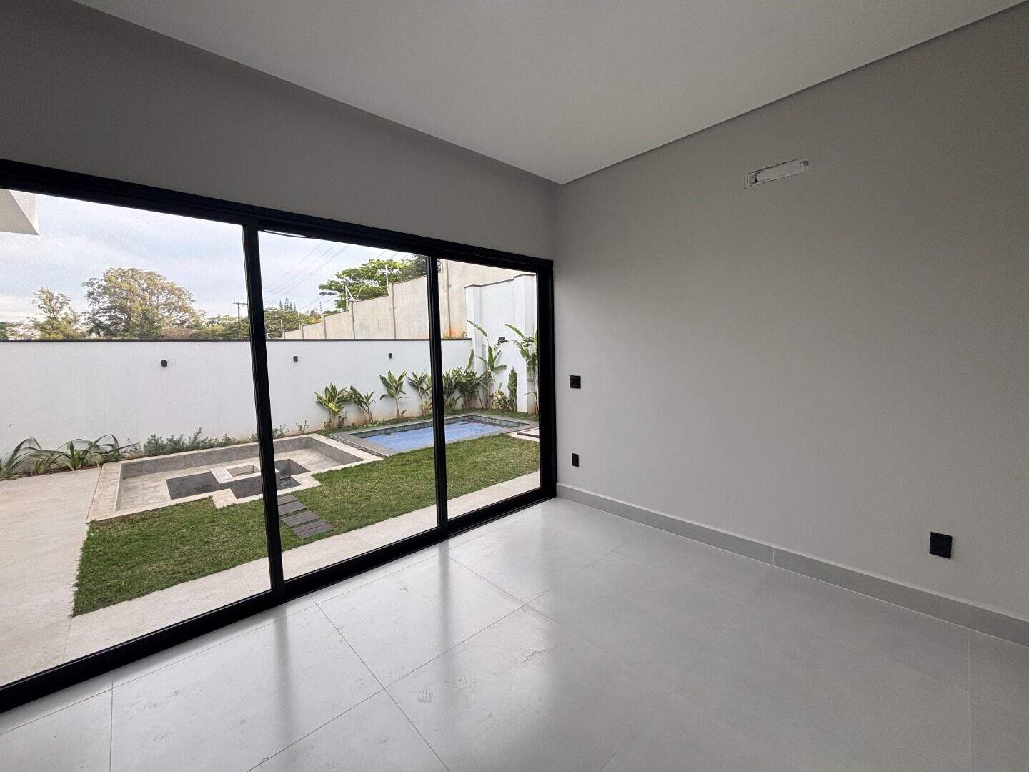 Casa à venda no Vila Inglesa: 