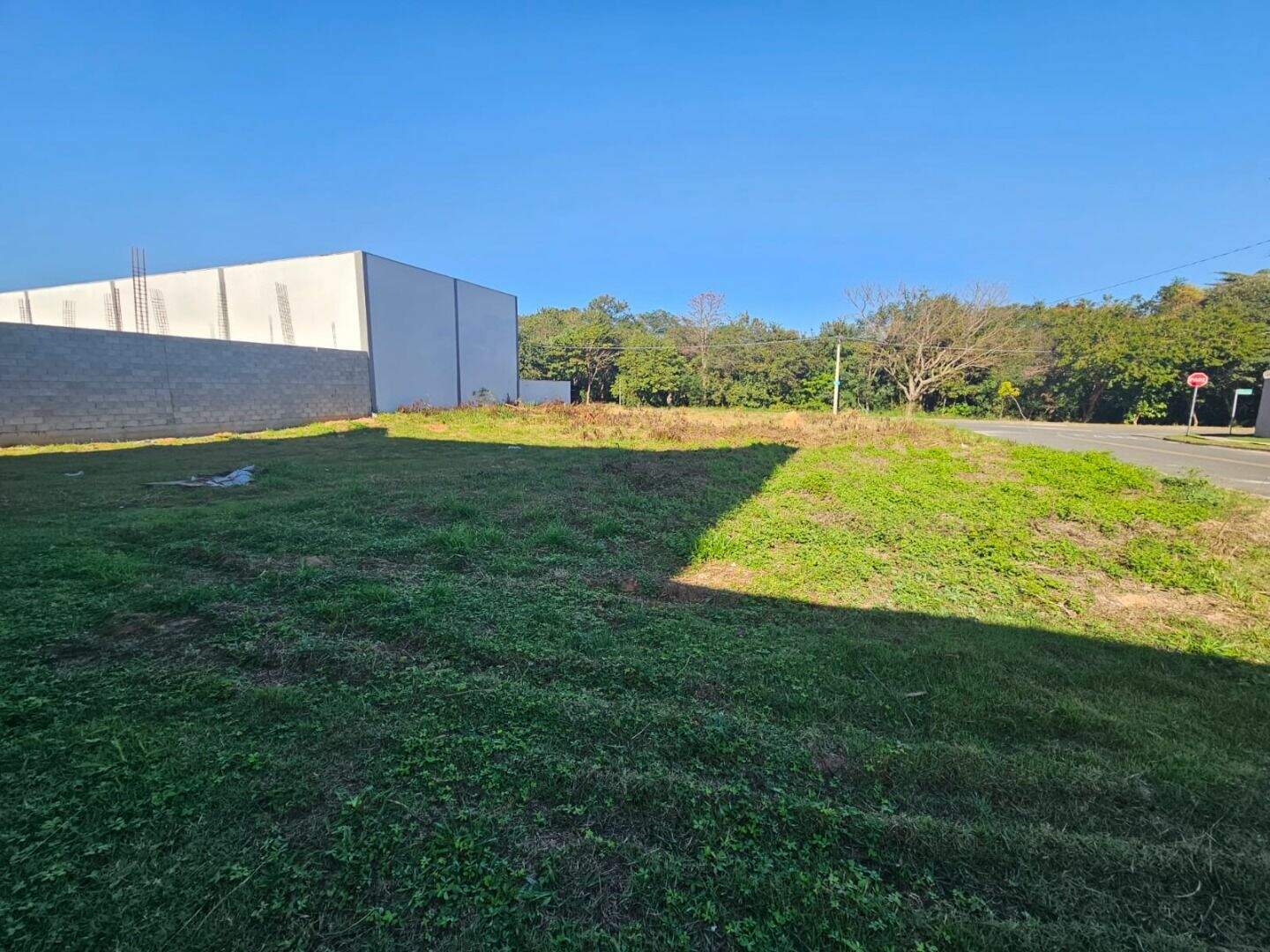Terreno à venda no Jardim Santorini: 