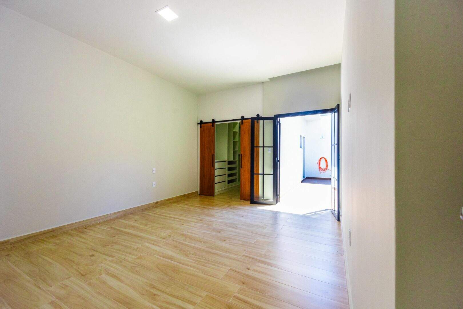 Casa para aluguel no Jardim Regina: 