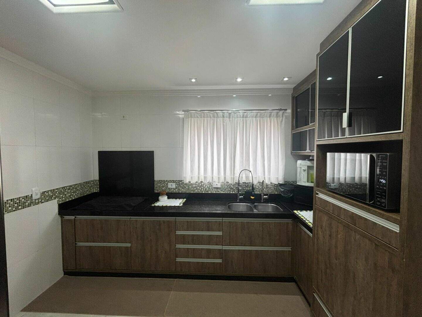 Casa para aluguel no Jardim Residencial Helvétia Park III: 