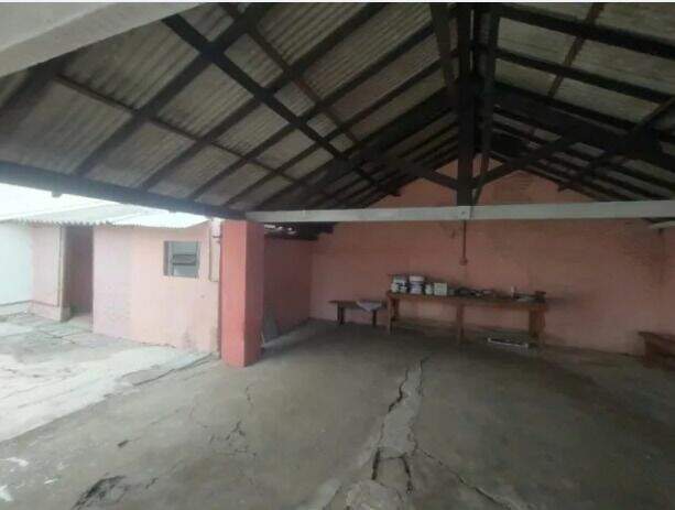 Casa à venda no Centro: 
