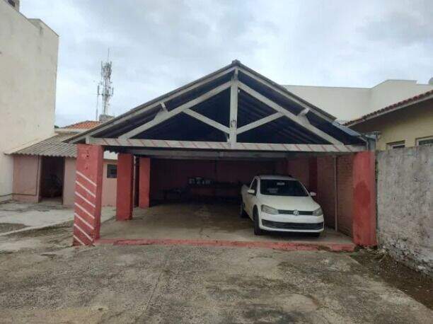 Casa à venda no Centro: 