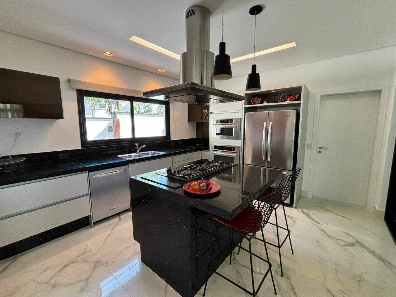 Casa à venda no Jardim Residencial Helvétia Park I: 