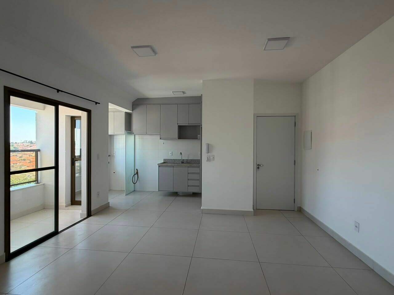 Apartamento para aluguel no Jardim Santiago: 