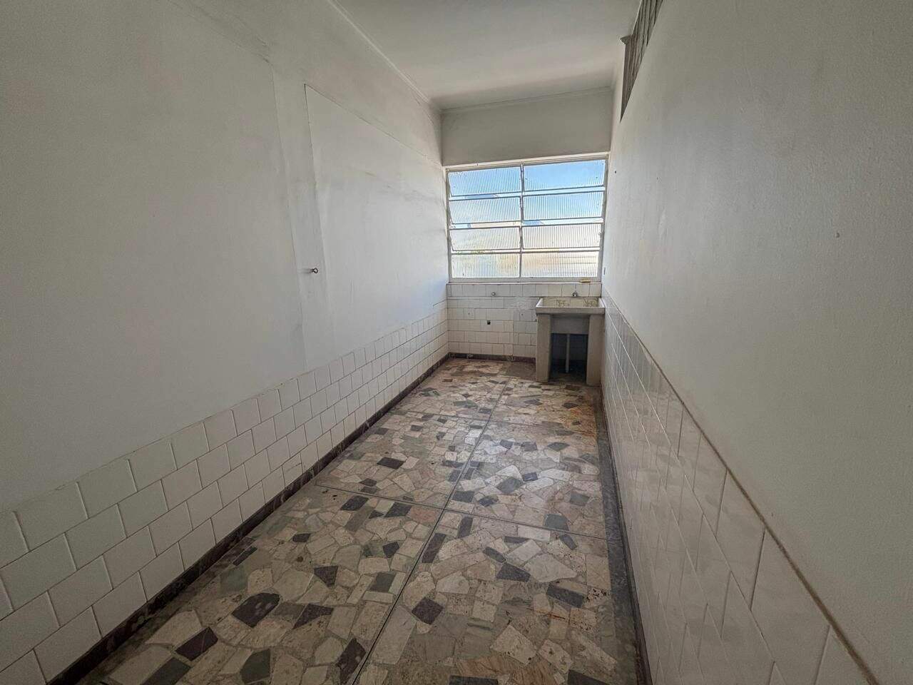 Casa para aluguel no Centro: 
