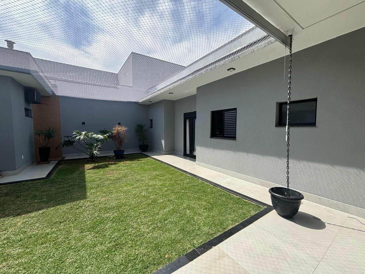 Casa para aluguel no Jardim Esplanada: 