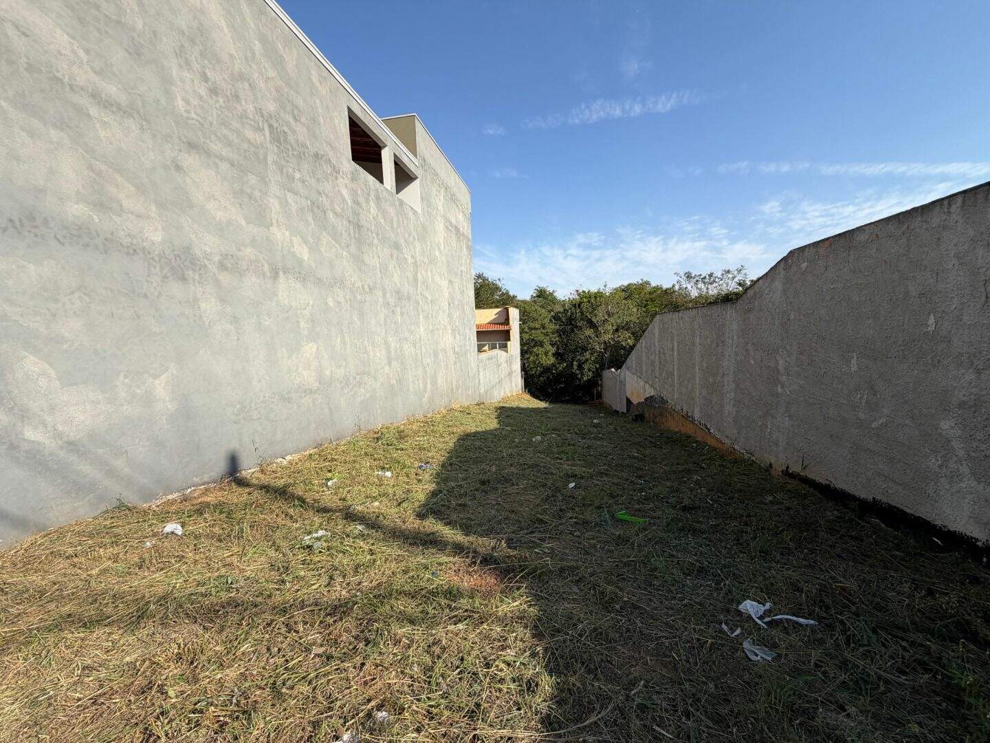 Terreno à venda no Jardim Veneza: 