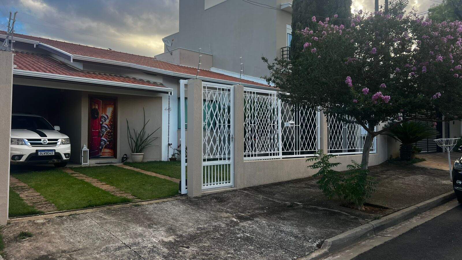 Casa à venda no Jardim Esplanada: 