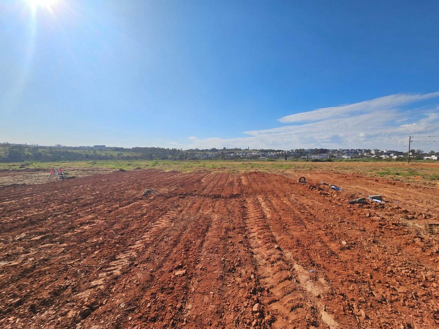 Terreno à venda no Jardim Residencial Dona Maria Jose: 