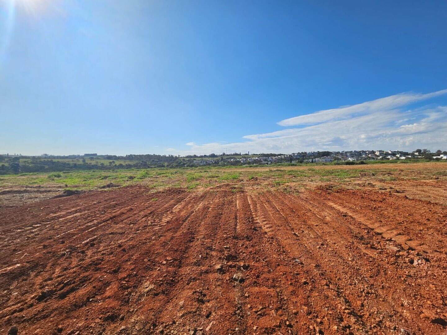 Terreno à venda no Jardim Residencial Dona Maria Jose: 