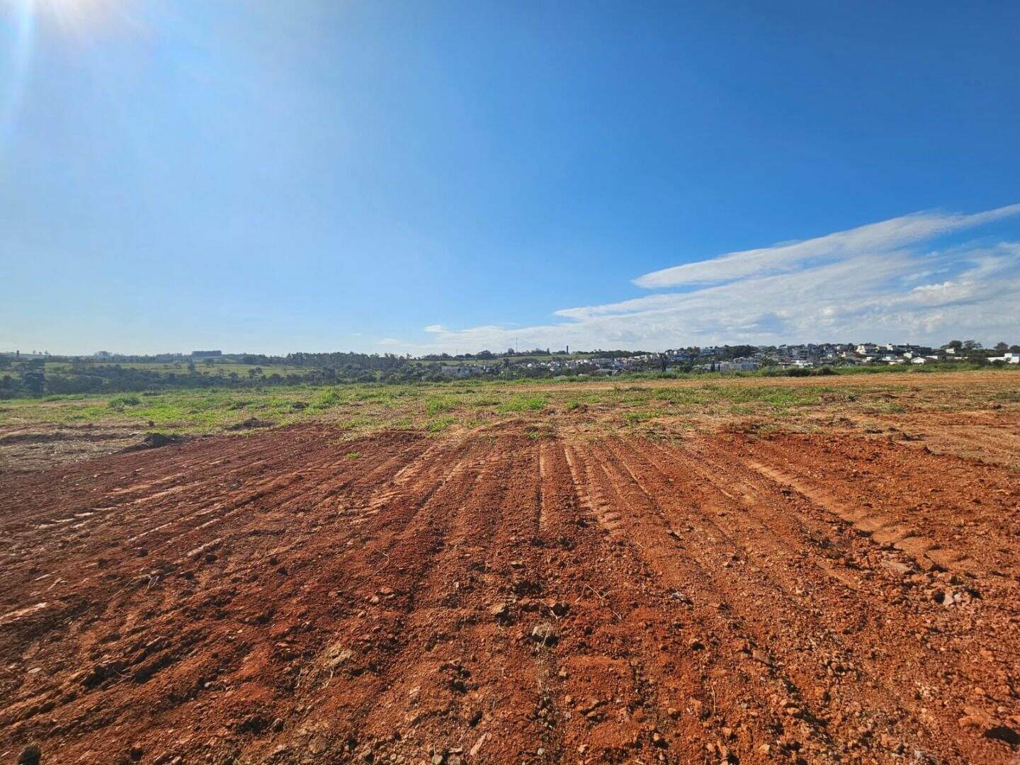 Terreno à venda no Jardim Residencial Dona Maria Jose: 