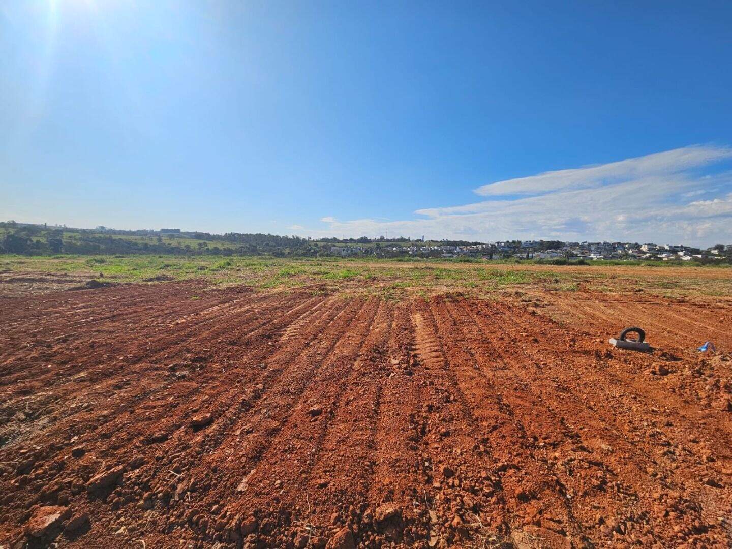 Terreno à venda no Jardim Residencial Dona Maria Jose: 